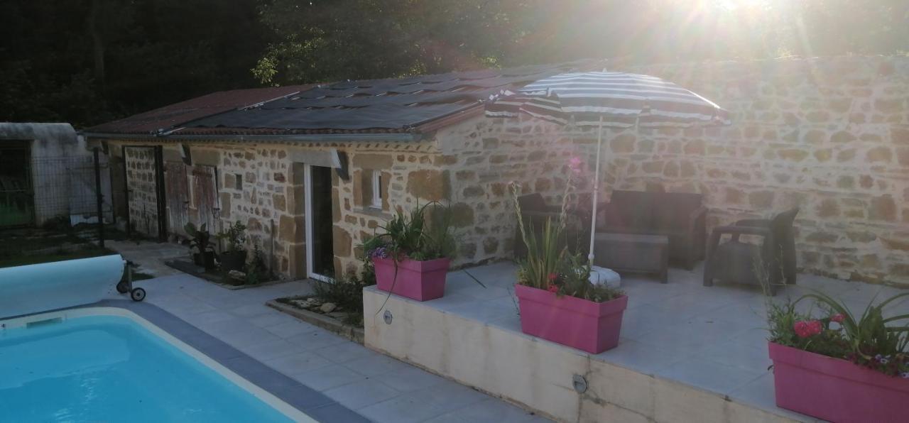 Appartamento La Salamandre Vic-le-Comte Esterno foto